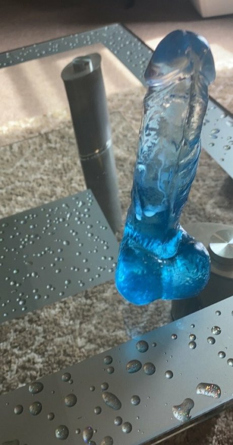 Busty Nadia 独占モデル 画像