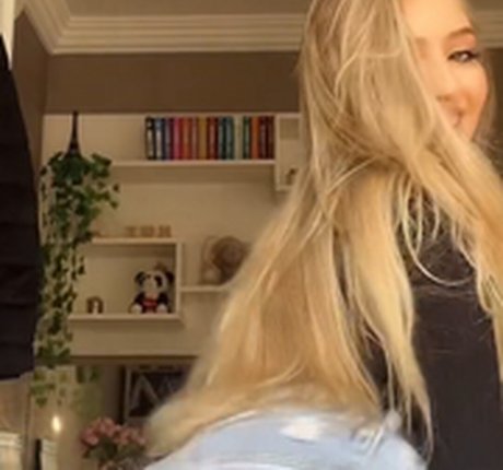 milenaagoms ヌードモデル ギャラリー