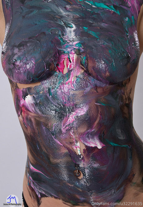 巨乳ブルネットオンリーファンズ 美しいxxx 画像