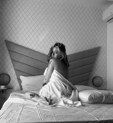 stokersuicidefree 完璧なスター ギャラリー