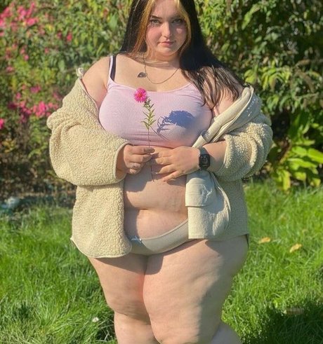 Wero7 7 7 かわいいポルノスター ギャラリー