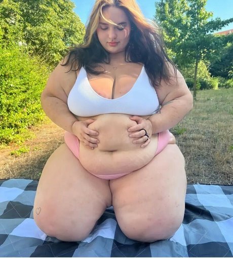 Wero7 7 7 完璧なモデル 写真