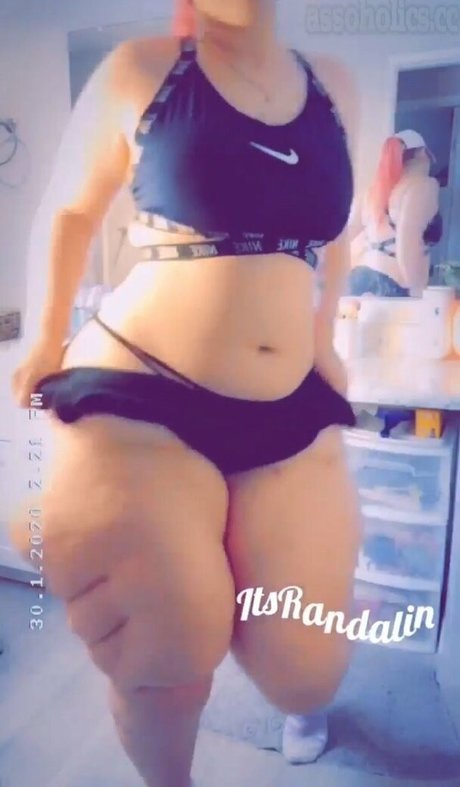 ダーティトークオンリーファンズ 無料セックス 写真