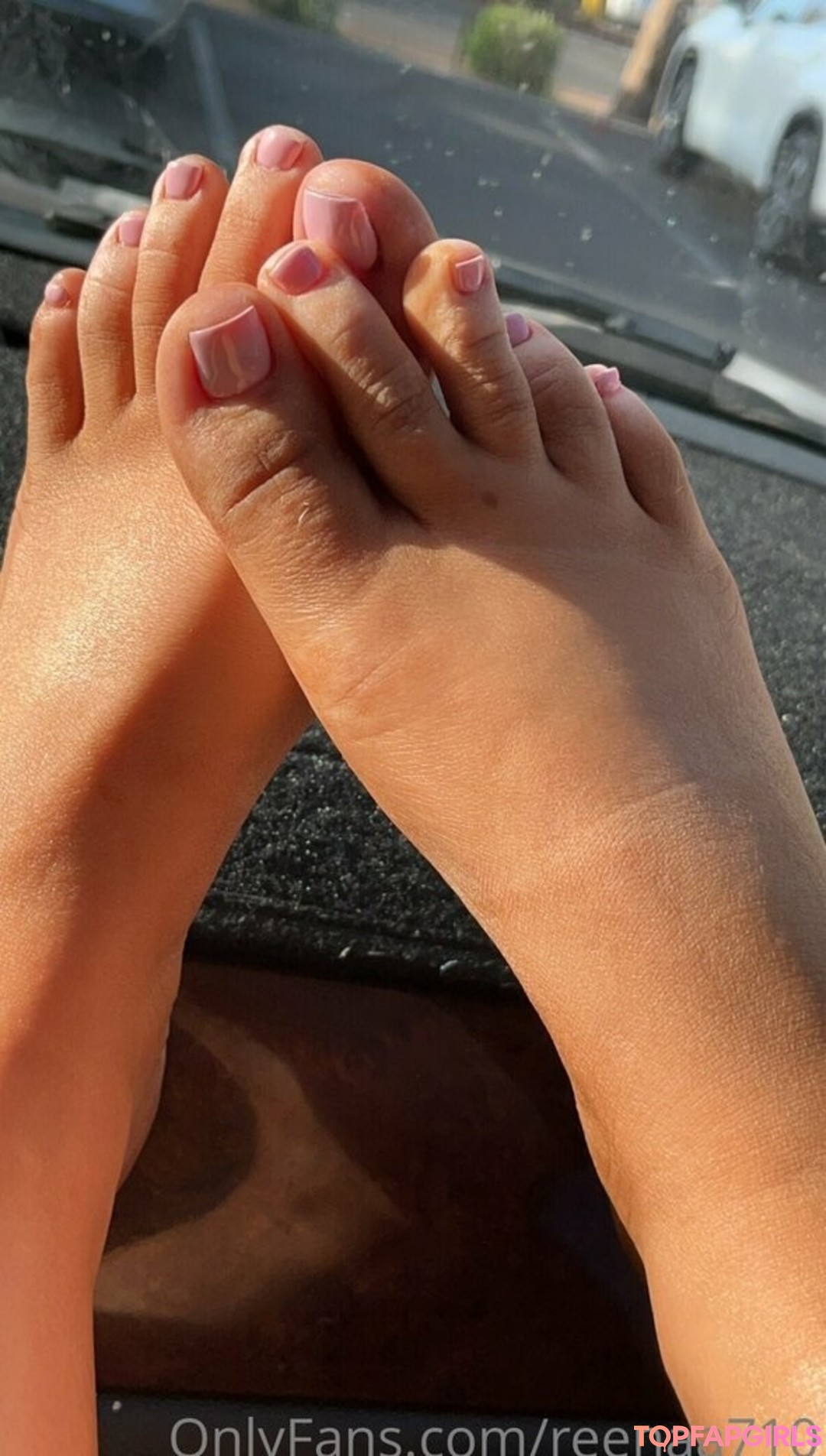 reenaa710 かわいいモデル 写真