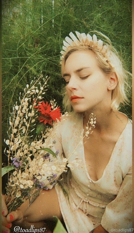 アラブのティーンズオンリーファンズ セックス 写真