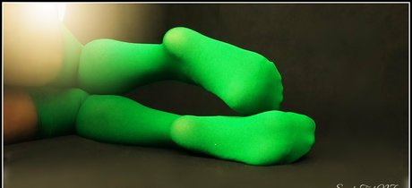 sweetfeetnzfree ヌードのポルノスター 写真