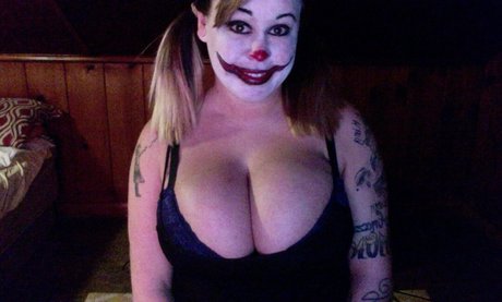 赤毛の熟女オンリーファンズ ポルノ 画像