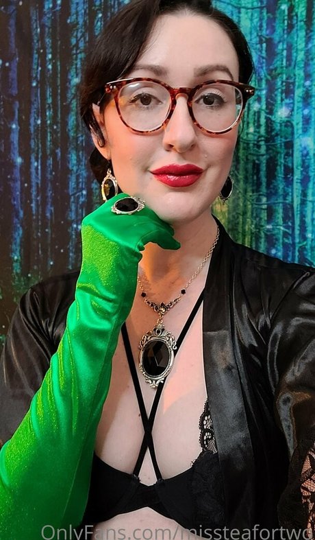 オンリーファンズでのセクスティング ホット 写真