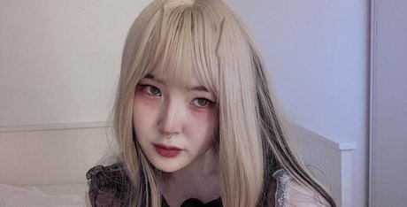 痩せたティーンのオンリーファンズ 無料ポルノ 画像