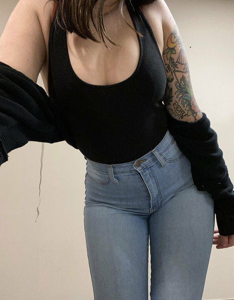 cherrytatts セックス女優 ギャラリー