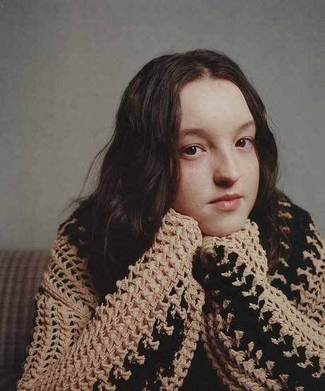 Bella Ramsey モデル 写真