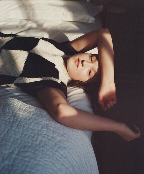 Bella Ramsey ヌードスター アーカイブ