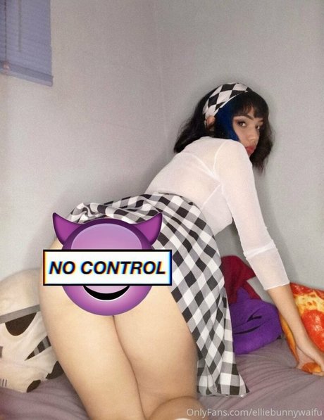 elliebunnywaifu 美しい女優 写真