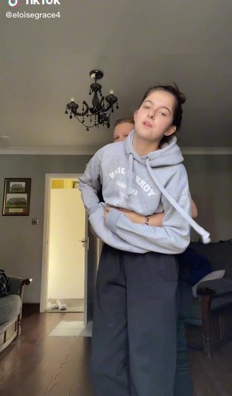 bellapixi セックス女優 写真