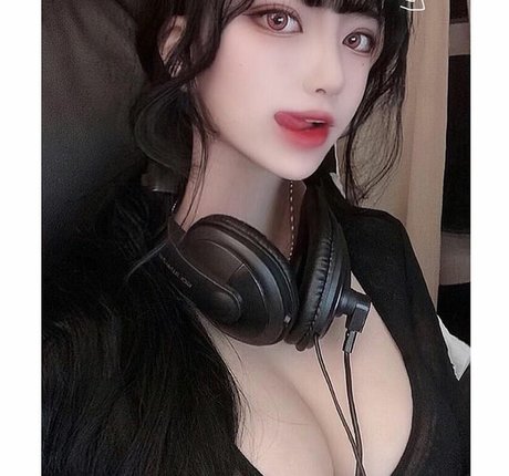 50歳のOnlyFans セクシーヌード 写真