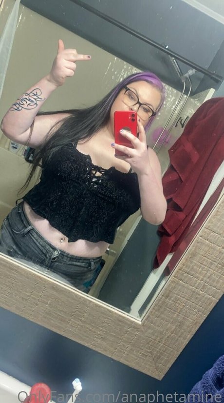 anaphetamine 裸のスター 写真