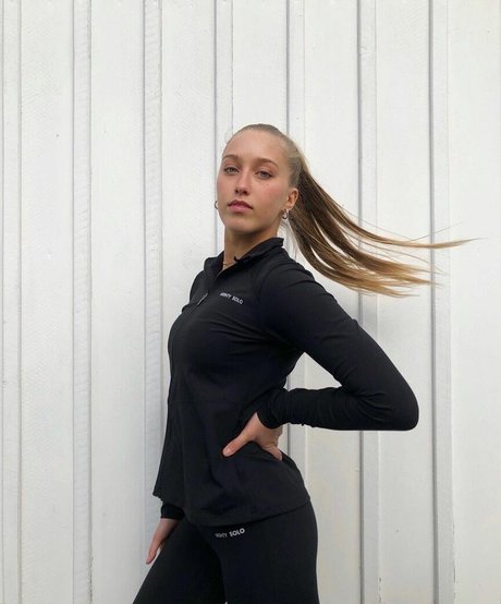 Juliette Bossu 素敵なモデル 画像