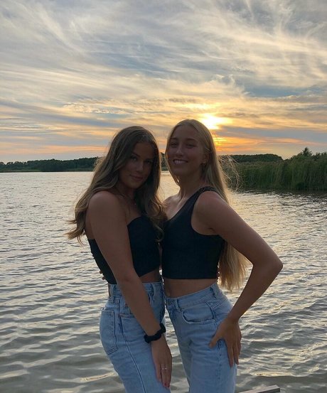 Juliette Bossu セックスポルノスター 写真