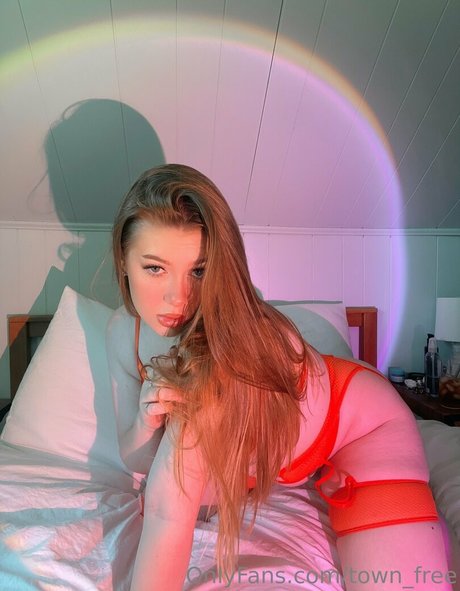 town free ヌード女優 画像