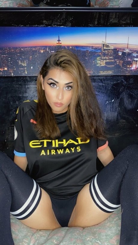 ヴィゴ・オンリーファンズ ベスト 写真