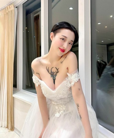 Seolhwa 無料のスター アーカイブ