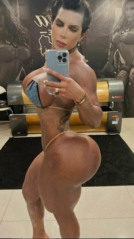 Suelen Bissolati ヌード女優 写真