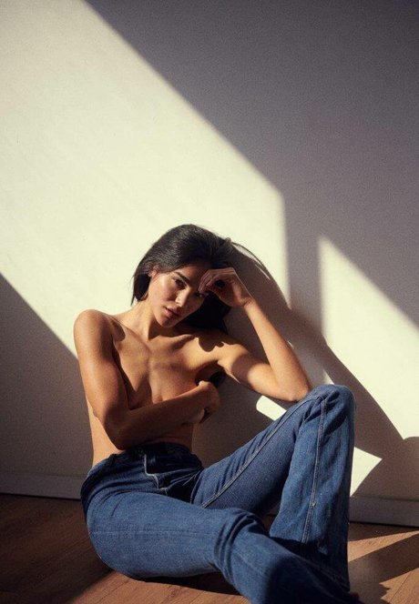 ティーンシーメールオンリーファンズ セクシー 写真