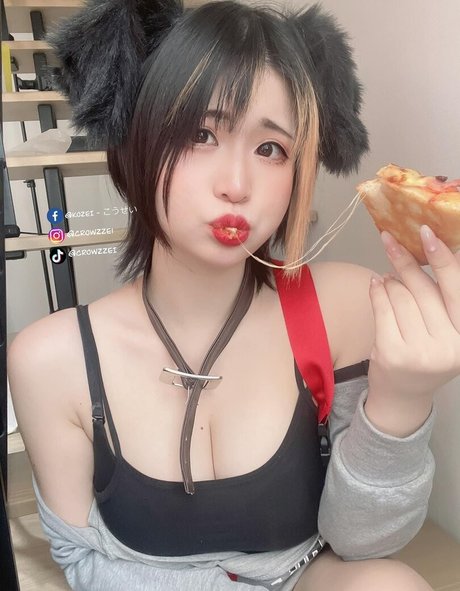 男性TikTokスターOnlyFans アート裸 ギャラリー