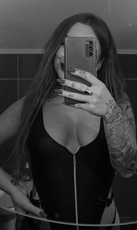 gretamarina ポルノ女優 写真