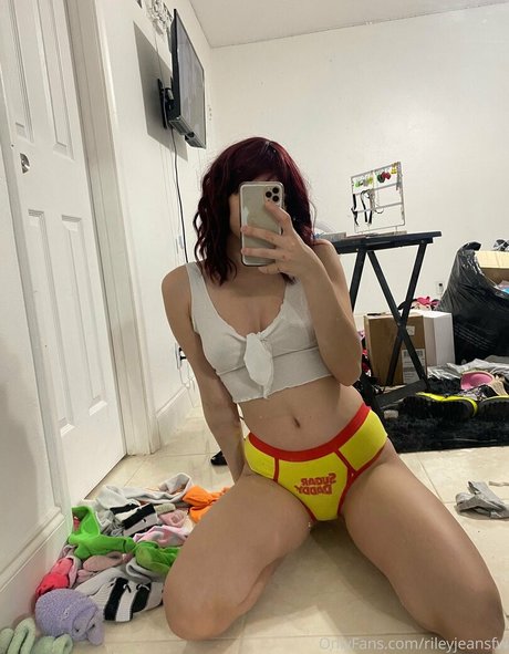 rileyjeansfw セクシーモデル 画像