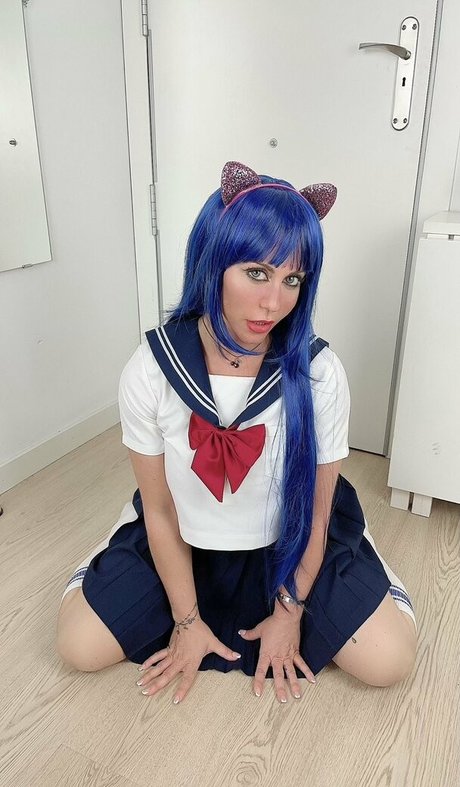 クーガーオンリーファンズ セクシー裸 ギャラリー