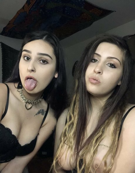 巨乳 パイズリ OnlyFans セクシーxxx 写真