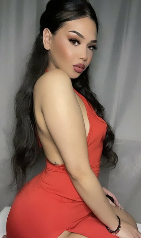 desmariie ヌード女優 画像