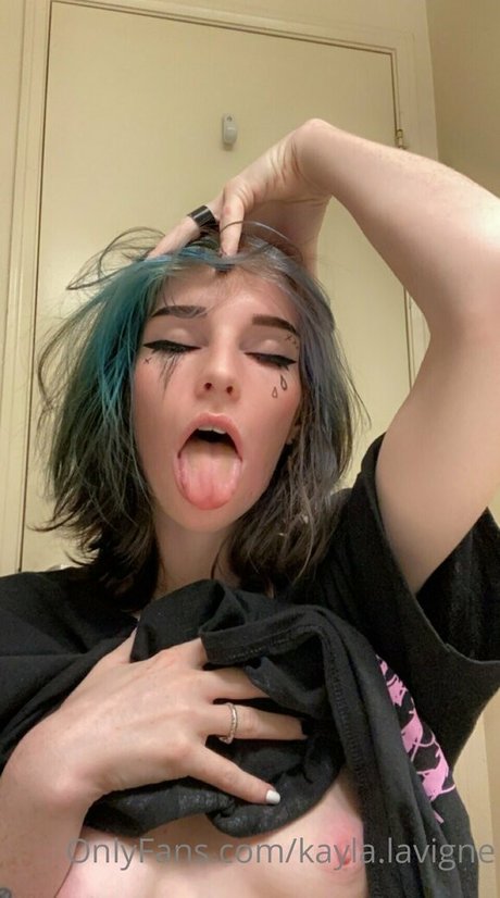 kayla lavigne トップ女優 写真