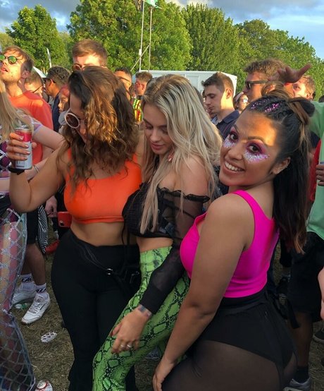 クリスマスヌードOnlyFans 無料エロ 画像