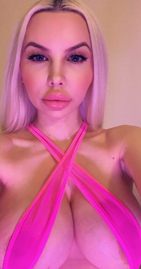 オンリーファンズでのセクスティング ポルノグラフィック 写真