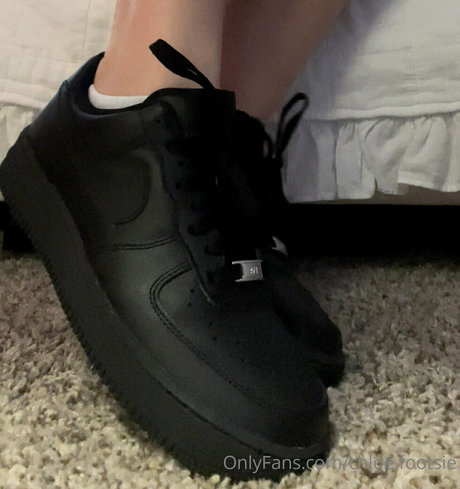 kayla footsie エロティック女優 写真