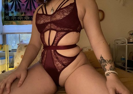 sweetlizzybabe エロティック女優 写真