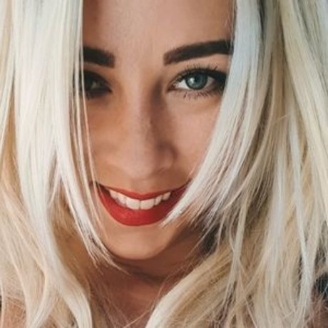 Miss lady a haus アダルトモデル 写真