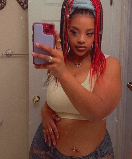 KandiiiKain 裸の女優 画像