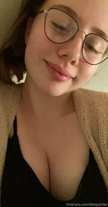 若い黒人女性オンリーファンズ ホット 画像