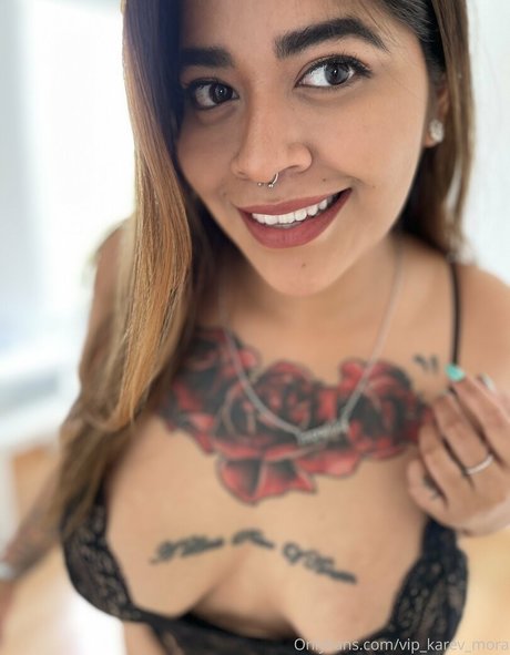 vip karev mora トップモデル 画像