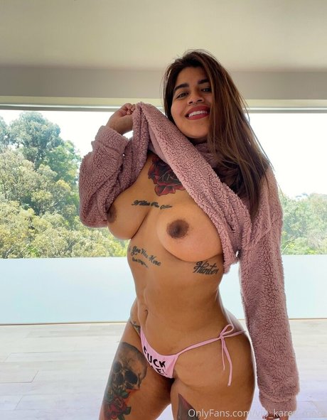 vip karev mora 女優 画像