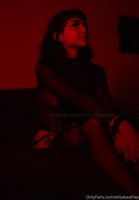 ブルネットのPOV OnlyFans ホット裸 写真