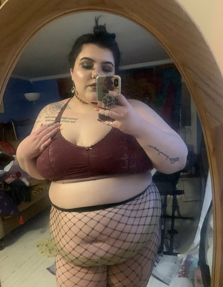 ビデオ通話 オンリーファンズ 美しいヌード 画像