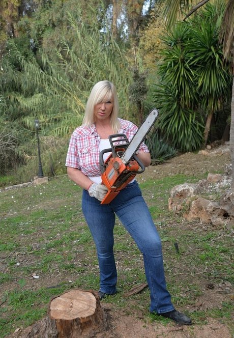 裸の熟女オンリーファンズ 無料エロ 写真