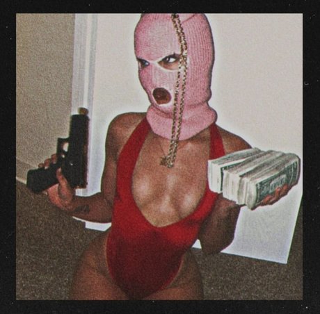 alicia bandzzz 裸のスター 画像