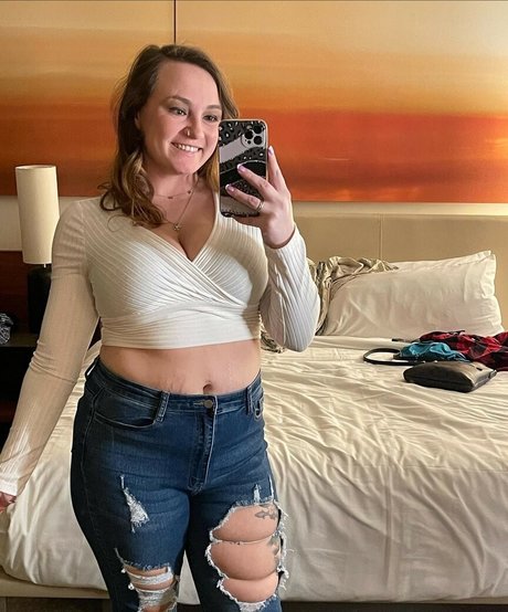 morgandoesnt care セクシーなポルノスター 写真