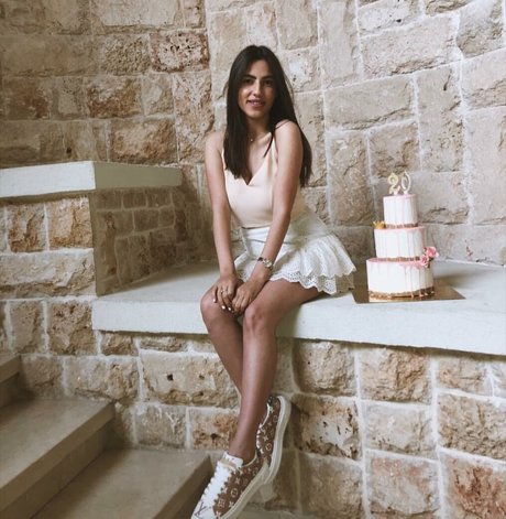 興奮した看護師OnlyFans アートヌード 写真