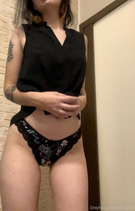 oksanam ヌードモデル 写真